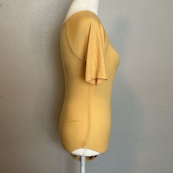 Everlane Ribbed Short Sleeve Bodysuit Yellow Size Small - Picture 3 of 8